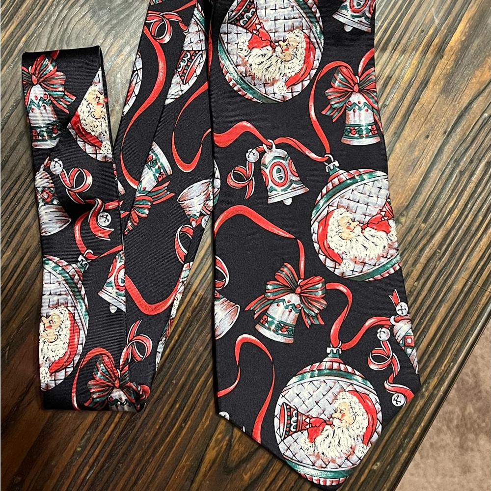 100% Italian Silk Mens Santa Christmas Ornaments Neck Tie